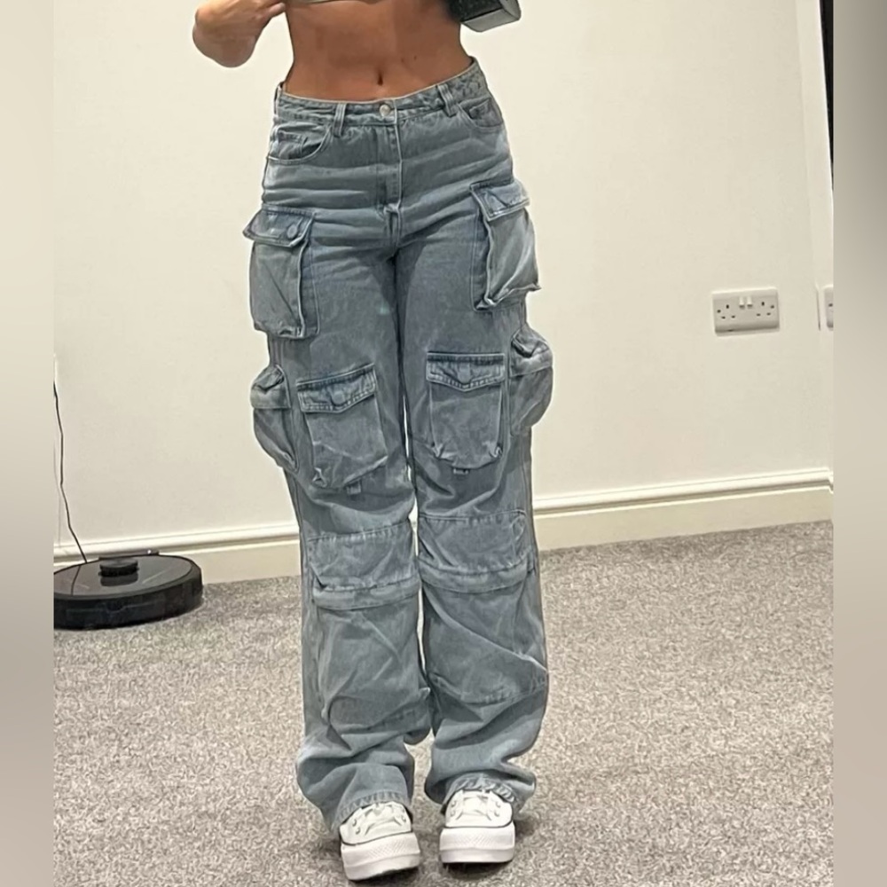 LuxeToKill Cargo Jeans with large pockets 👖💙